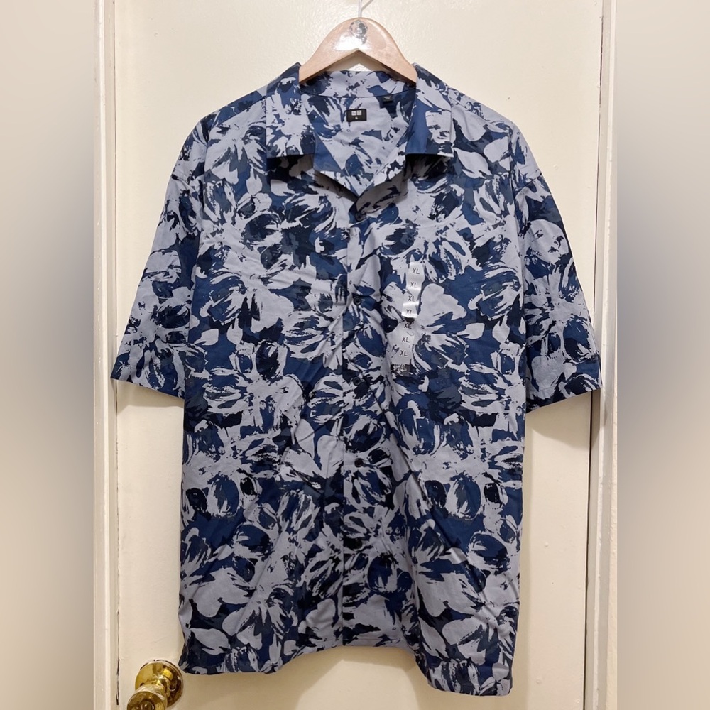 Uniqlo Open Collar Shirt - Picture 2 of 7